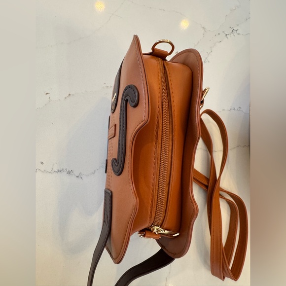 Violin Style Purse Crossbody Bag - Picture 4 of 9